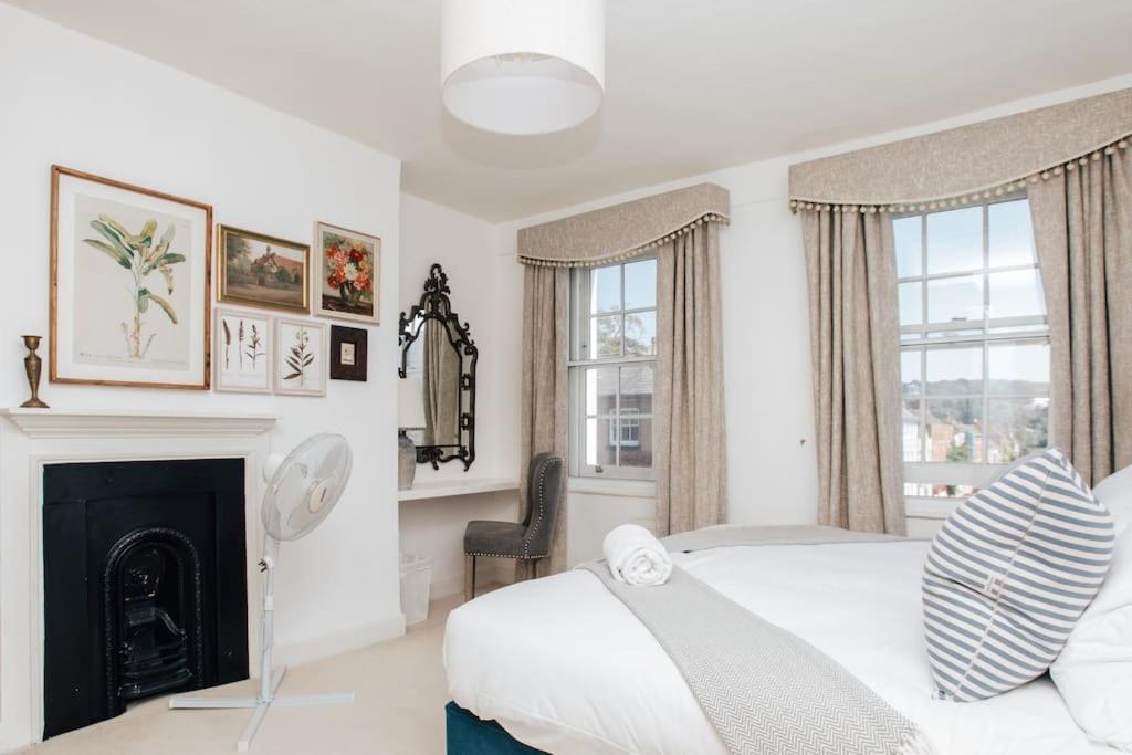 Villa Dolls House - Luxury Townhouse *Sleeps 10* Henley-on-Thames Exterior foto
