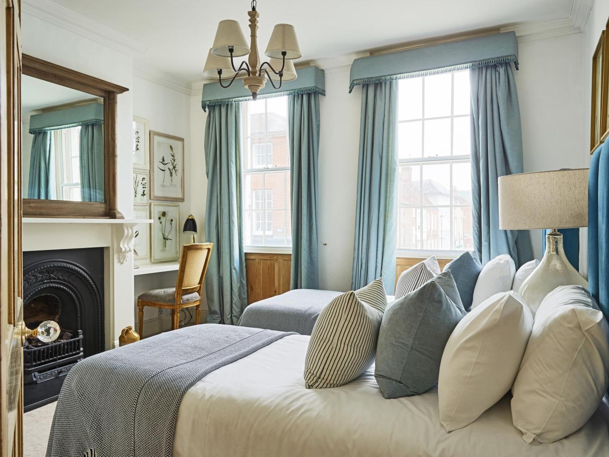 Villa Dolls House - Luxury Townhouse *Sleeps 10* Henley-on-Thames Exterior foto