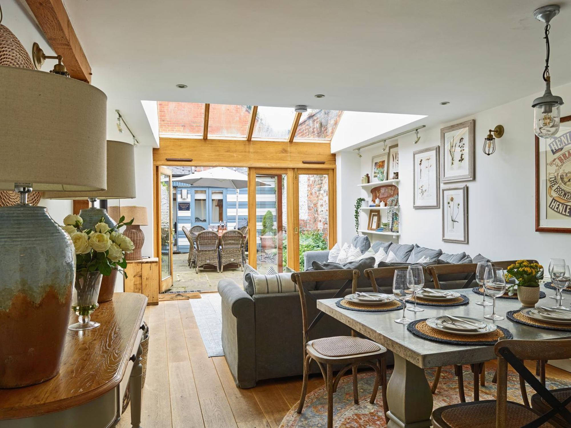 Villa Dolls House - Luxury Townhouse *Sleeps 10* Henley-on-Thames Exterior foto